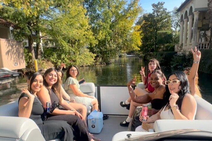 2 hr Lake Austin Boat Cruise. BYOB (Private - up to 12 guests)
