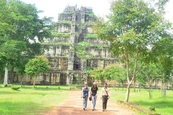 Full-day Pyramid Koh Ker, Bengmelea, Kampong Khleang Village