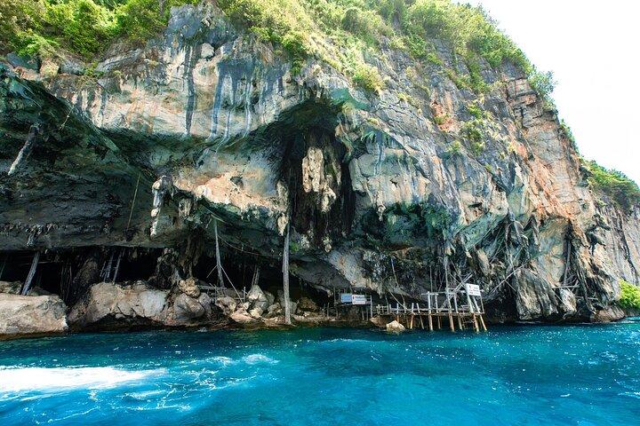 Phi Phi Khai and Bamboo Island Sunrise with Transfer from Phuket