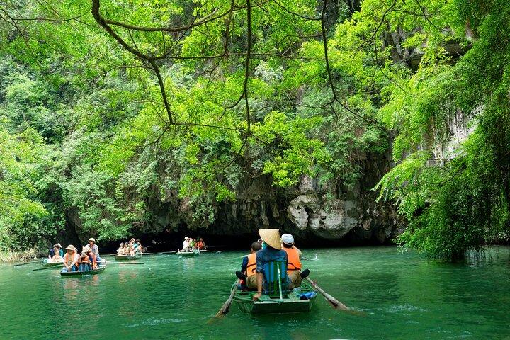 Luxury Escape from Hanoi: Hoa Lu, Trang An & Mua Cave Views