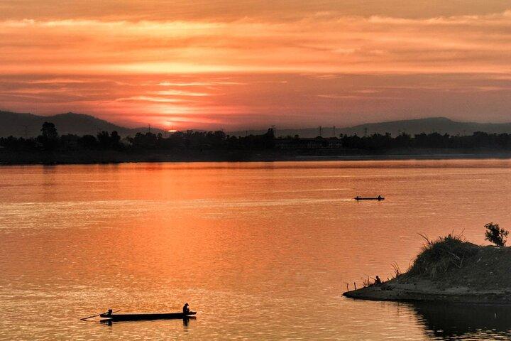 Luang Prabang Mekong Sunset Cruise and Night Market Private Tour