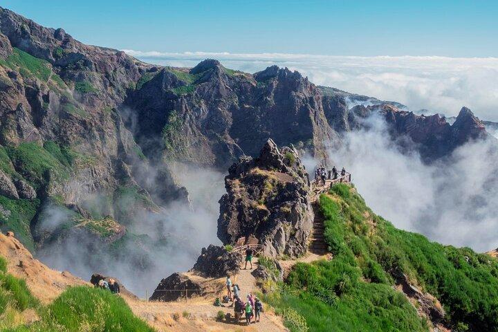 PR1 Pico do Arieiro Self-Guided Hiking Transfer (Morning slot)