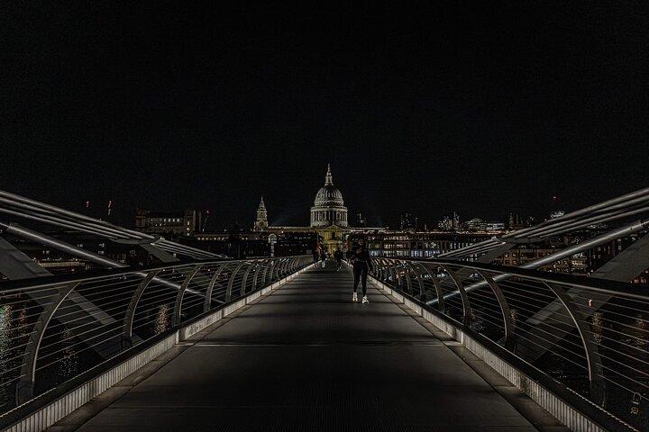 London Ghost Walking Tour: Dark History & Legends