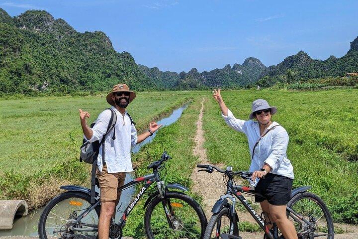 Hanoi: Cat Ba Island, Viet Hai Village, Lan Ba Bay 2 Days 1 Night