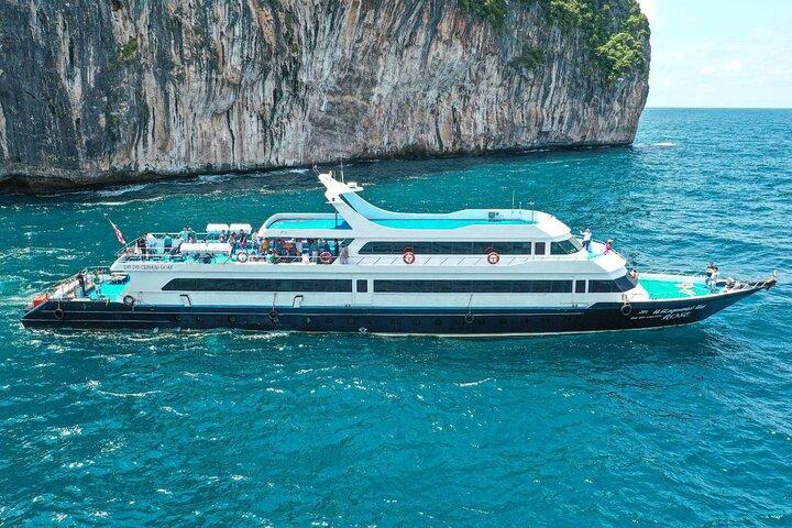 Phuket to Phi Phi Island Ferry Transfer with Hotel Pickup