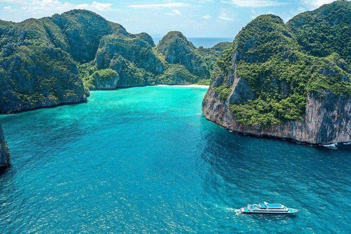 Phuket to Phi Phi Island Ferry Transfer with Hotel Pickup