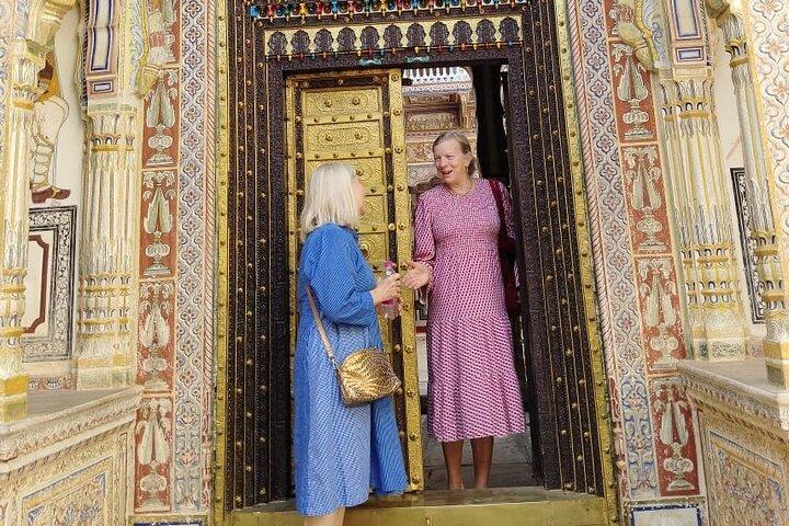 2-Day Jaipur to Mandawa Nawalgarh and Mukundgarh Havelis Tour