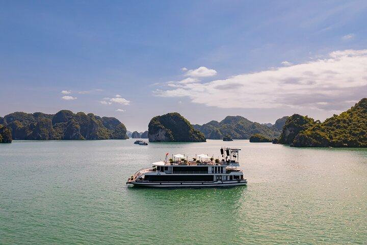 Iris Cruise Halong Bay VIP Experience from Hanoi