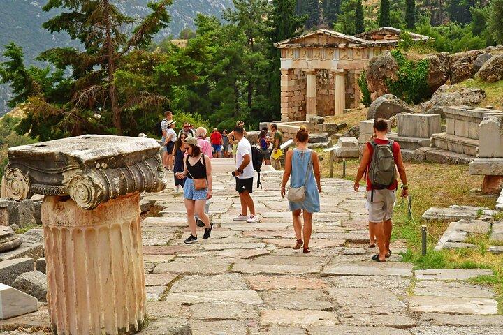2 Days Private Tour: Delphi & Meteora