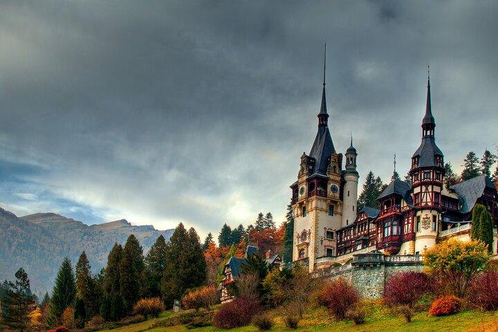 From Brașov Bran Castle, Peleș, Cantacuzino and Sinaia