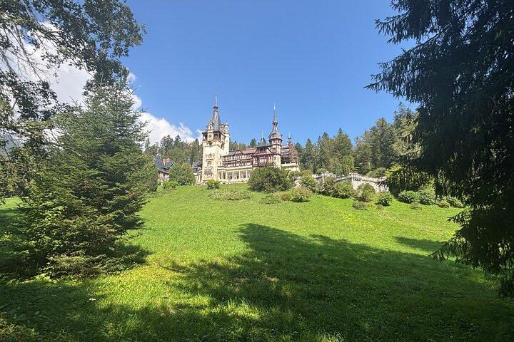 From Brașov Bran Castle, Peleș, Cantacuzino and Sinaia