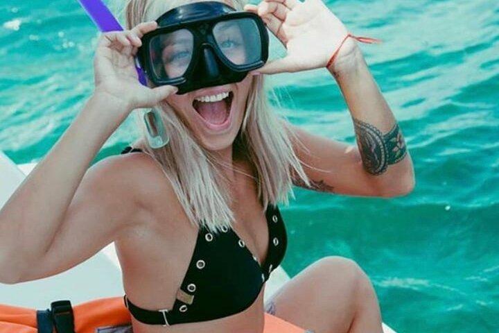 Isla Mujeres Catamaran Snorkeling and Open Bar Adventure