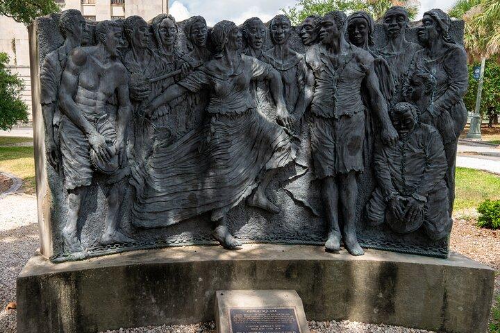 Voodoo Queen of New Orleans Walking Tour