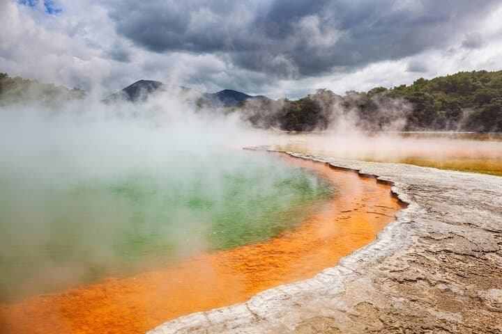 14 Day Scenic New Zealand Discovery Private Tour