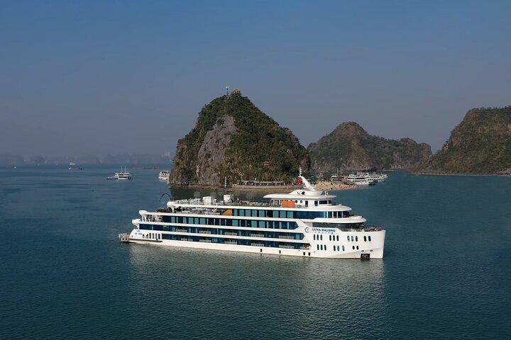 5-Star Luna Luxury Cruise: Ha Long Bay with Pool & Lunch