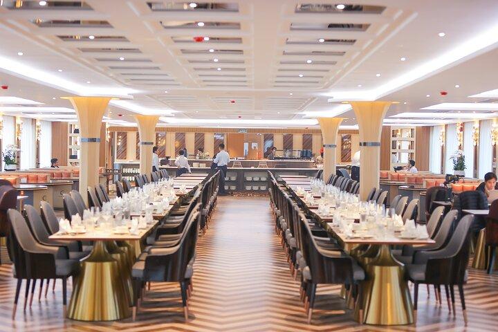 5-Star Luna Luxury Cruise: Ha Long Bay with Pool & Lunch