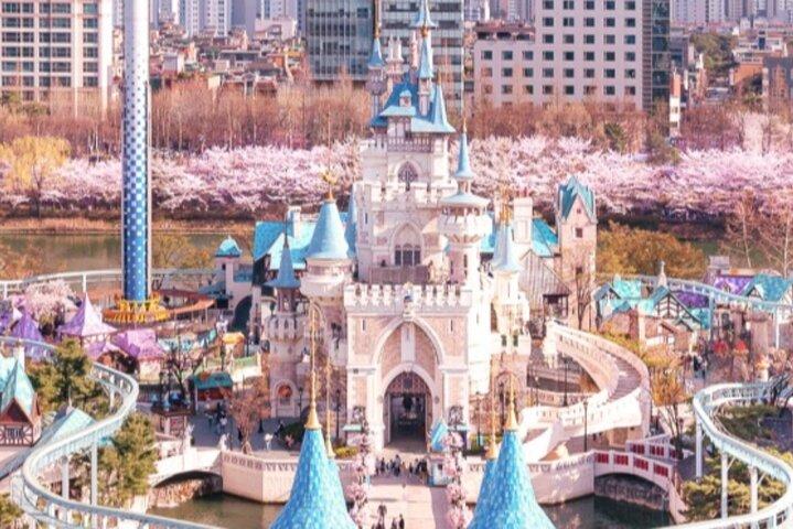 Lotte World 1Day Pass+Obesrvatoy+Private round transfer(Seoul)