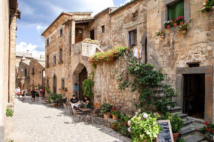 Epic Tour from Rome: Medieval Villages and Breathtaking Landscapes