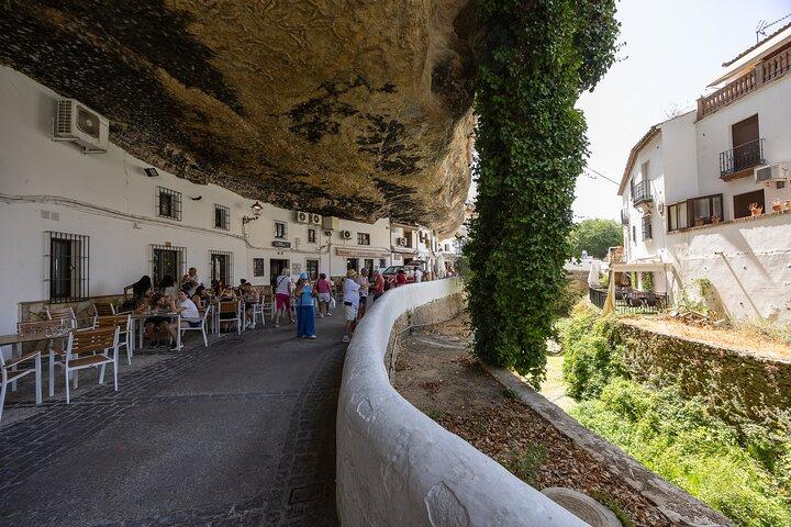 Ronda & Setenil de las Bodegas, land of contrasts /Semi-private