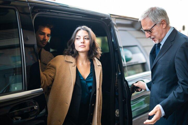 Private Pickup Transfer from Your Hotel to Cairo Airport