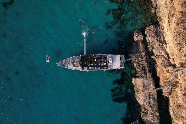 Malta Sunset Boat Tour: Bugibba to Comino Blue Lagoon Cruise