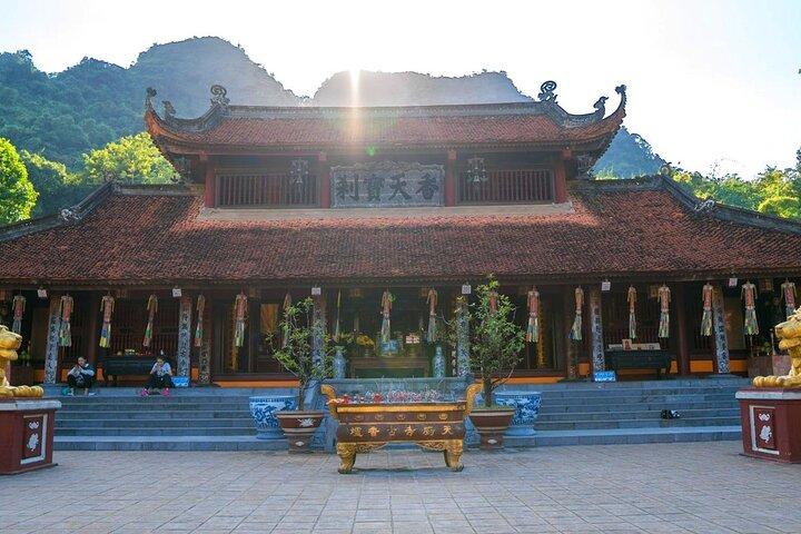Discover Perfume Pagoda Full-Day Journey from Hanoi