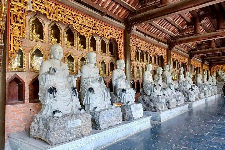 Hanoi: Premium Tour to Bai Dinh Pagoda, Scenic Trang An Boat Trip