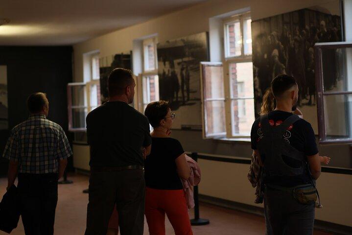 Auschwitz and Birkenau with Minivan Hotel Pickup from Krakow