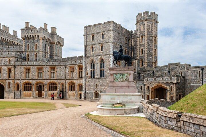 Private Tour of Stonehenge and Windsor Castle