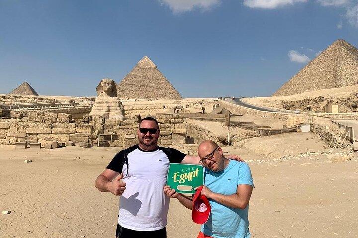 2 Days in Cairo City Break: Pyramids, Sphinx, Museum & Old Cairo