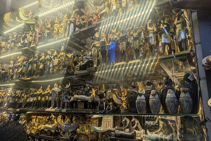 Khan El Khalili Private Guided Shopping Tour with Lunch in Cairo