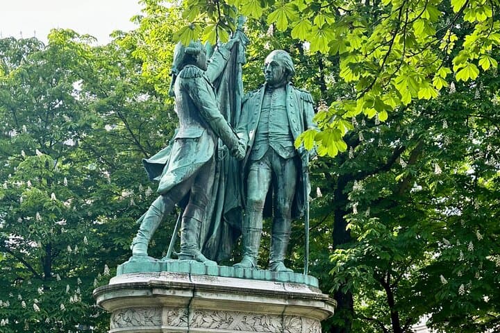 American history in Paris : Paris, Birthplace of the U.S.A.