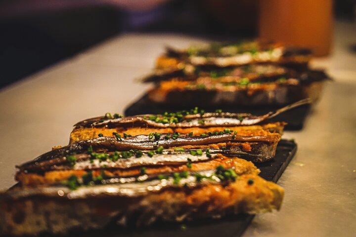 Authentic spanish tapas cooking class in barcelona