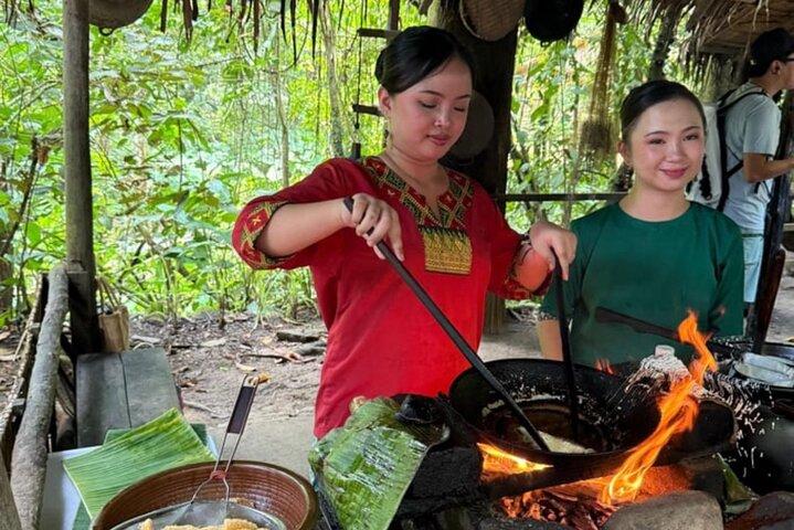 Mari Mari Cultural Village Tour with Transport, Guide and Lunch