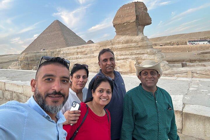 Private Day Tour to Giza Pyramids, Sphinx, Saqqara and Memphis