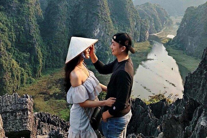 Hanoi to Ninh Binh: Hoa Lu, Tam Coc & Mua Cave