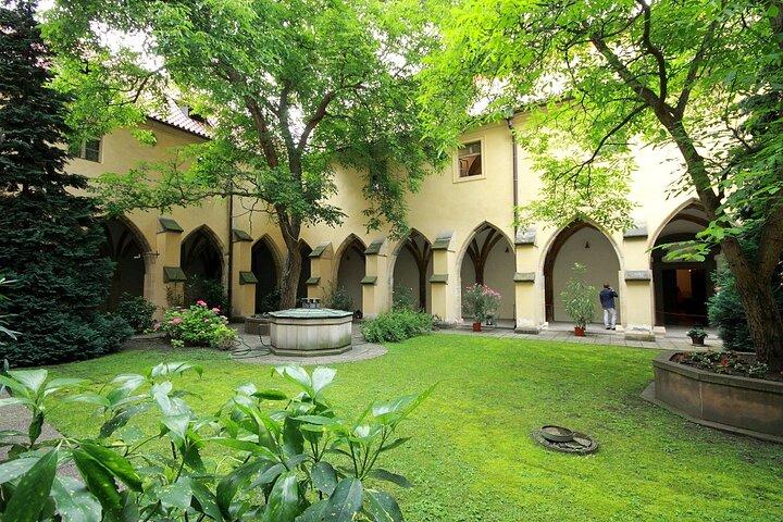 Medieval Prague 3 Hour Tour incl. Friary & St James Basilica
