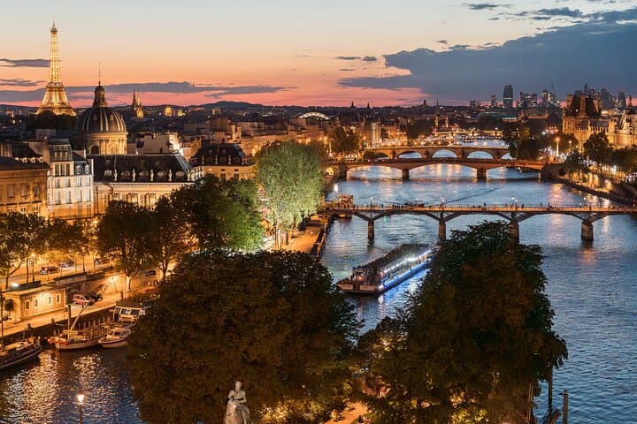 Bateaux Mouches® Special Bastille Day Dinner Cruise in Paris