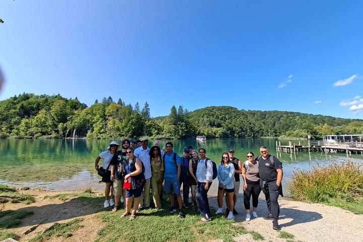 Plitvice Lakes Economy Group Tour from Split or Trogir