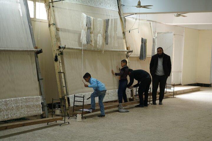 Giza Pyramids tour & Cairo Crafts: Carpets, Perfume, Papyrus
