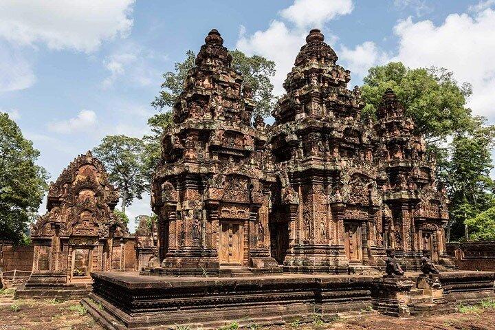 Private Angkor Temples Tour and Banteay Srei