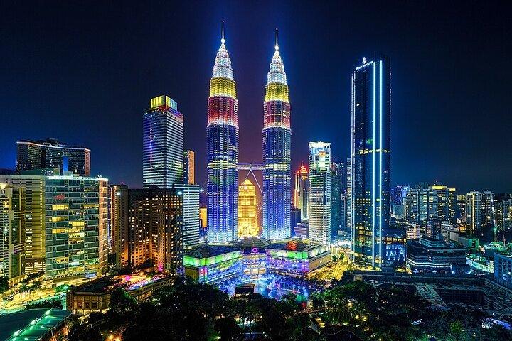 Iconic Petronas Twin Towers: Skybridge, Dining & Hotel Pickup