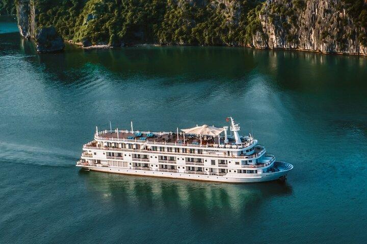 Unwind on a 2-Day Luxury Ha Long Bay Cruise from Hanoi