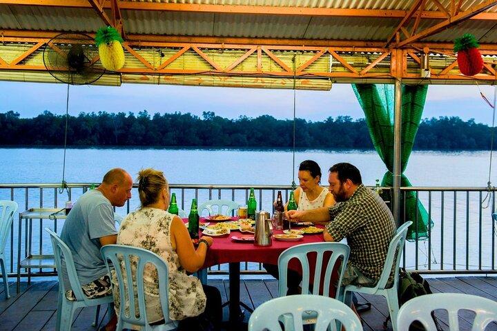 Kota Kinabalu Klias River Cruise with Dinner and Fireflies Tour