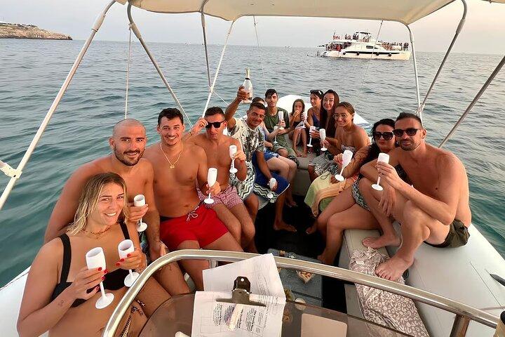 Caves Boat Tour with Aperitif & Swim from Santa Maria di Leuca