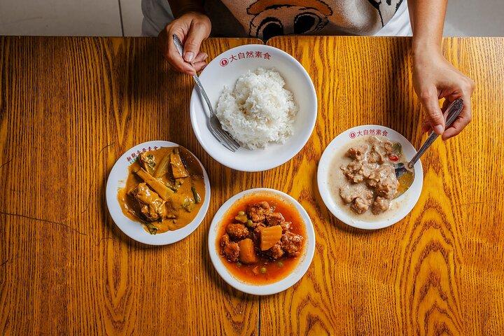 Binondo Bites Manila Food Tour with 15+ Tastings