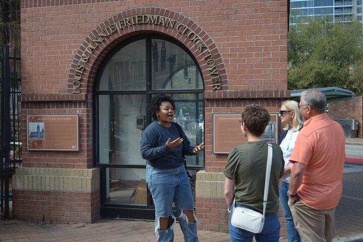 Houston Downtown Food Tour with 5 Tastings of Tradition & Fusion