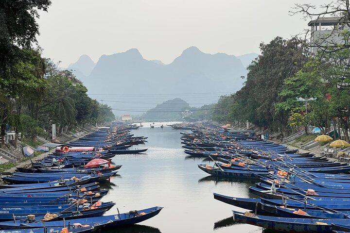 Perfume Pagoda Discovery: Full-Day Tour from Hanoi
