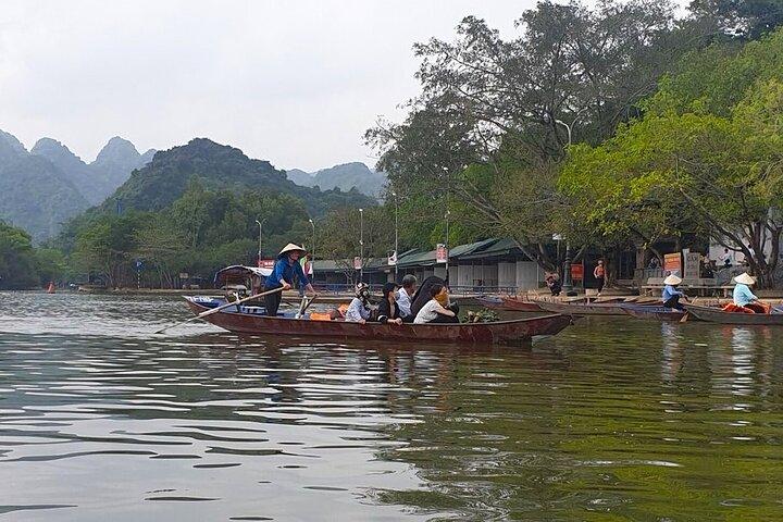 Perfume Pagoda Discovery: Full-Day Tour from Hanoi