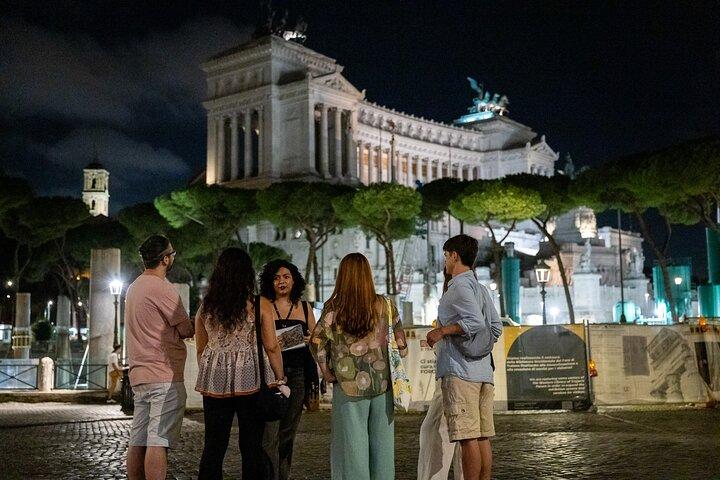 Rome at Night: Small Group Guided City Walking Tour